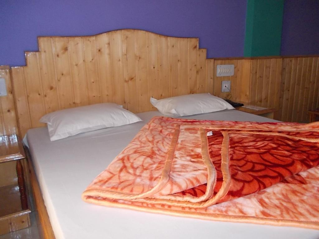 Himgiri Resort Nagchala Rom bilde