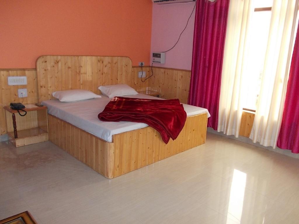 Himgiri Resort Nagchala Eksteriør bilde